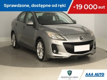 Mazda 3 II Sedan Facelifting 2.0 MZR 150KM 2012 Mazda 3 2.0, Salon Polska, Xenon, Klima