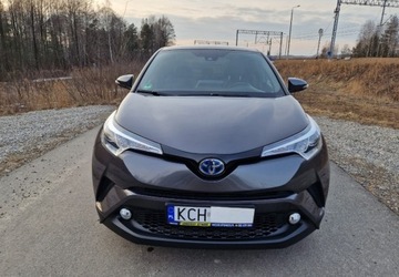 Toyota C-HR I Crossover 1.8 Hybrid 122KM 2017 Toyota C-HR 1,8 Hybrid Prestige Skora Kamera Navi 1.8 Hybryda 122KM, zdjęcie 15