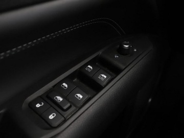 Jeep Compass II 2022 Jeep Compass Limited mHEV automat półskóra navi, zdjęcie 36