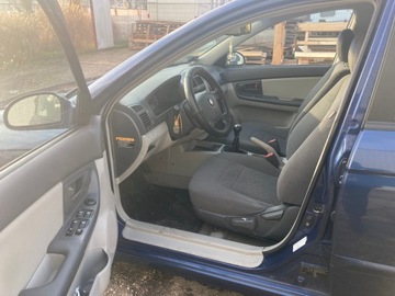 Kia Cerato Sedan 2.0 i 16V 143KM 2005 KIA CERATO liftback 2.0 143 KM, zdjęcie 15