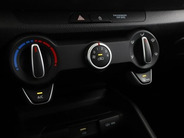 Kia Stonic I Crossover Facelifting 1.2 DPI 84KM 2022 Kia Stonic LPG klima kamera niski przebieg, zdjęcie 24