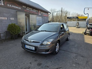 Hyundai i30 I Hatchback 1.4 109KM 2009 Hyundai i30 1.4 Benzyna 108 KM, Dwa klucze, Dwa, zdjęcie 1