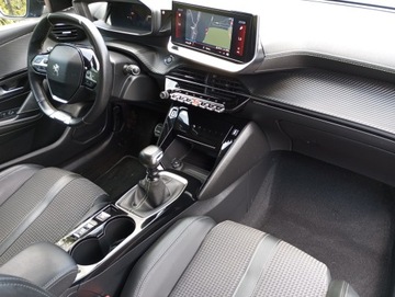 Peugeot 208 II Hatchback 1.2 PureTech 102KM 2019 GTLin Radar Navi Alu 5D, zdjęcie 25