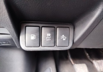 Toyota Avensis III Sedan Facelifting 2015 2.0 D-4D 143KM 2016 Toyota Avensis Salon PLPotwierdzony przebiegZadbanyEkonomiczny 2.0 143KM, zdjęcie 18