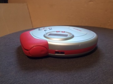 THOMSON LAD 940 (диски не читает!)