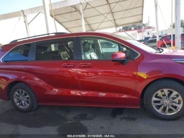 Toyota Sienna III 2023 Toyota Sienna LE 2023 2.5l 2.5 Hybryda 189KM, zdjęcie 6