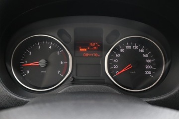 Citroen C-Elysee II Sedan Facelifting 1.6 VTi 115KM 2017 Citroen C-Elysee 1.6 VTi, Salon Polska, zdjęcie 10