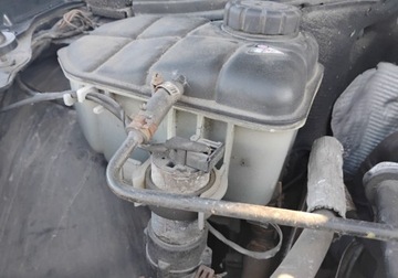 Mercedes CLC 1.8 (180 Kompressor) 143KM 2009 Mercedes-Benz CLC 2009r, 1.8Benzyna. Lekko uszkodzony lewy bok. Jezdzi., zdjęcie 20