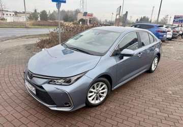 Toyota Corolla XII Sedan 1.5 VVT-i 125KM 2022 Toyota Corolla 1.5i NAVI Ledy Kamera Salon PL 60.000 km 1.5 Benzyna