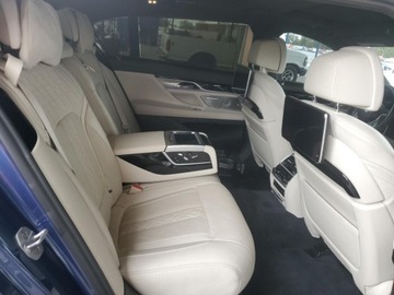 BMW Seria 7 G11-G12 2021 BMW Seria 7 Alpina B7 2021 4.4l 4.4 Benzyna 600KM, zdjęcie 2