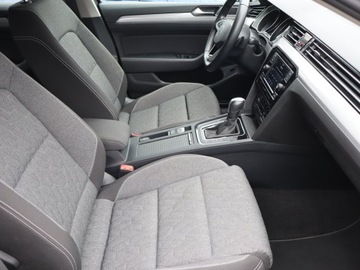 Volkswagen Passat B8 Variant Facelifting 1.5 TSI EVO 150KM 2022 VW Passat 1.5 TSI, Salon Polska, 1. Właściciel, zdjęcie 8