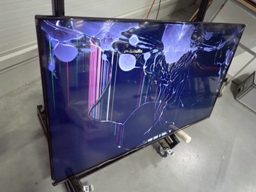 TOSHIBA 55UA2363DG UHD Android TV — поврежден