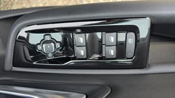 Citroen C5 X Liftback 1.6 PureTech  181KM 2022 Citroen C5X Benzyna 1.6, zdjęcie 16