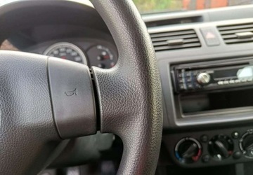 Suzuki Swift IV Hatchback 5d 1.3 92KM 2009 Suzuki Swift 1.3 Comfort 1.3 Benzyna 92KM BEZWYPADKOWY, zdjęcie 37