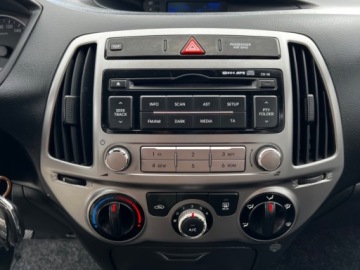 Hyundai i20 I Hatchback 5d Facelifting 1.2 DOHC 85KM 2014 Hyundai i20 KLIMATYZACJA CENTRALNY ZAMEK EL.SZYBY KOMPUTER SERWISOWANY GWA, zdjęcie 10