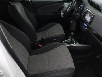 Toyota Yaris III Hatchback 5d Facelifting Hybrid 100KM 2016 Toyota Yaris 1.5 Hybrid, Serwis ASO, Automat, zdjęcie 8