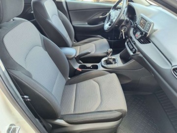 Hyundai i30 III Hatchback 1.4 MPI 100KM 2019 Hyundai i30 SalonPL serwis 1.4 benzyna 100KM bezwypadkowy klima el.szyby A, zdjęcie 15