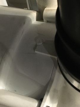 КОМПАКТНЫЙ УНИТАЗ SFA SANISMART С ШЛИФЧАТКОЙ