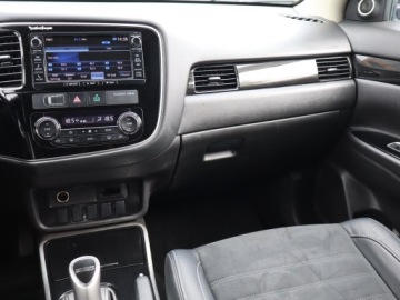Mitsubishi Outlander III 2017 Mitsubishi Outlander 2.0 PHEV, 4X4, Automat, zdjęcie 7