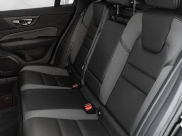 Volvo V60 II  2021 Volvo V60 WND5422A#B4 D R-Design Podgrz.f K.cof, zdjęcie 26