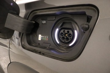 Opel 2020 Opel Grandland Plug-in Hybrid4, Salon Polska, zdjęcie 15