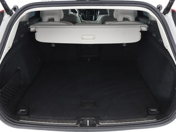 Volvo V60 II  2021 Volvo V60 mHEV automat full LED jasne wnętrze, zdjęcie 19