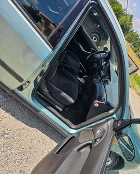 Ford Focus I Sedan 1.4 16V 75KM 2000 Ford Focus Ford Focus 1.4 Benzyna 75KM, zdjęcie 8