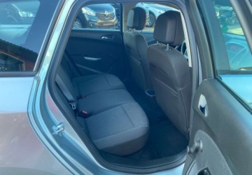 Opel Astra J Sports Tourer 1.4 Turbo ECOTEC 120KM 2011 Opel Astra Opel Astra 1.4 Benzyna 120KM, zdjęcie 10