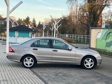 Mercedes Klasa C W203 Sedan W203 1.8 (C 180 Kompressor) 143KM 2007 Mercedes-Benz Klasa C 1.8 143 KM Kompresor Benzyna Zadbany 1.8, zdjęcie 10