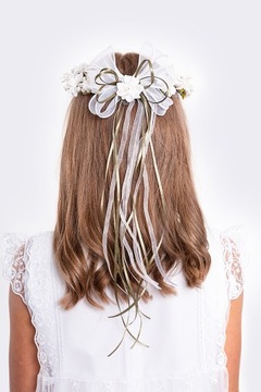 Причастный венок с белыми цветами и жемчугом