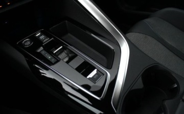 Peugeot 3008 II Crossover Facelifting  1.5 BlueHDi 130KM 2023 Peugeot 3008 130KM EAT8 2024 1.5 Diesel 130KM, zdjęcie 10