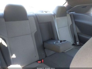 Dodge Challenger III 2016 Dodge Challenger RT 2016 5.7 Benzyna 372KM, zdjęcie 12