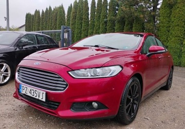 Ford Mondeo V 2016 Ford Mondeo 2016r, 2.0 TDCI. AUTOMAT. Lekko uszkodzony prawy bok. Jezdzi