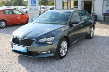 Skoda Superb III Liftback 1.8 TSI 180KM 2016 Škoda Superb Skoda Superb Salon Polska TSI 180HP, zdjęcie 1