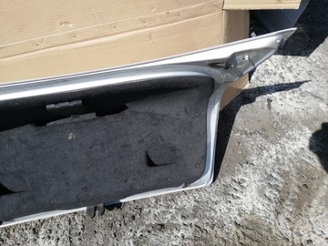 VW BORA SEDAN 99- ZADNÍ VÍKO KUFRU KUFRU