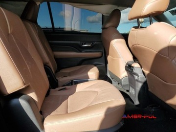 Toyota 2024 Toyota Grand Highlander 2024 r., 2,4L XLE 2.4 Benzyna 262KM, zdjęcie 10