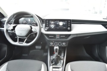 Skoda Kamiq Crossover Facelifting 1.0 TSI 115KM 2025 Skoda Kamiq SalonPL 115KM DSG SelectionWinter Premium ASO VAT23 Benzyna, zdjęcie 8