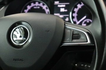 Skoda Octavia III Kombi Facelifting 1.6 TDI 115KM 2017 Skoda Octavia 1.6 TDI, Salon Polska, Klima, zdjęcie 15