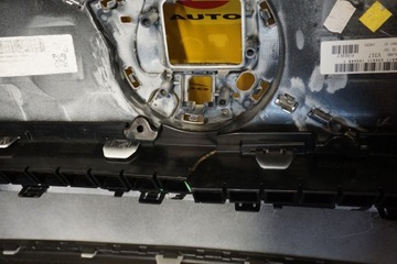 VOLVO XC40 EV 2021 - 2023 Решетка переднего бампера США