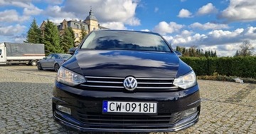Volkswagen Touran z SALONU, przebieg wpisuje n...