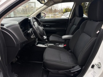 Mitsubishi Outlander III SUV Facelifting 2017 2.0 150KM 2019 MITSUBISHI OUTLANDER 2019*2.0 MIVEC 150 KM*DIAMANT *KAMERA*LED*AUTOMAT*ASO, zdjęcie 21