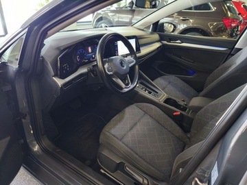Volkswagen Golf VIII Hatchback 2.0 TDI SCR 150KM 2021 Volkswagen Golf VIII 2.0 TDI 150 KM, Automat, ACC, systent pasa, VC, zdjęcie 6