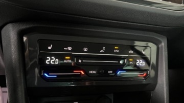 Volkswagen Tiguan II SUV Facelifting 2.0 TDI 150KM 2022 Volkswagen Tiguan Kamera Nawigacja Full LED Elektryczna klapa MOZLIWA ZAMI, zdjęcie 35