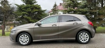 Mercedes Klasa A W176 Hatchback 5d 1.6 180 BlueEFFICIENCY 122KM 2013 Mercedes-Benz Klasa A Mercedes-Benz Klasa A 180 1.6 Benzyna 122KM, zdjęcie 11