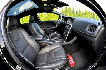 Volvo V40 II 2019 Volvo V40 2.0 T2 122KM RDesign Panorama Skóra, zdjęcie 7
