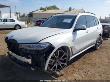 BMW X7 2020 BMW X7 2020 BMW X7 M50I 4.4 Benzyna 523KM, zdjęcie 3