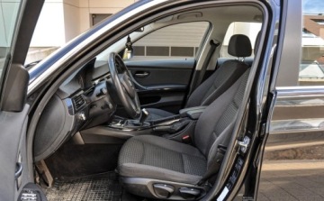 BMW Seria 3 E90-91-92-93 Touring E91 2.0 318i 143KM 2010 BMW Seria 3 Lift 20102011 r. Bezwypadkowy 2.0 Benzyna 143KM, zdjęcie 6