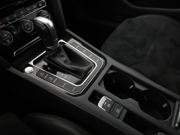 Volkswagen Arteon Fastback 2.0 TDI 240KM 2018 Volkswagen Arteon 4x4 DSG matrix LED virtual, zdjęcie 35