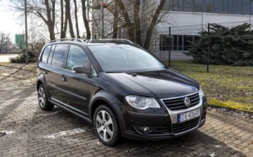 Volkswagen Touran I 2.0 TDI 140KM 2007 Volkswagen Touran Cross 2,0TDI Lift 7-osobowy 2.0 Diesel 140KM, zdjęcie 6