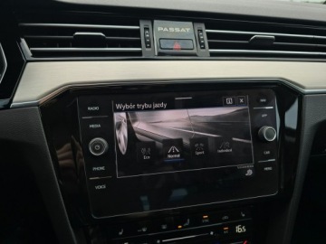 Volkswagen Passat B8 Limousine Facelifting 1.5 TSI EVO 150KM 2020 Volkswagen Passat ELEGANCE Dynaudio Virtual 1.5 TSI DSG Salon Polska, zdjęcie 28